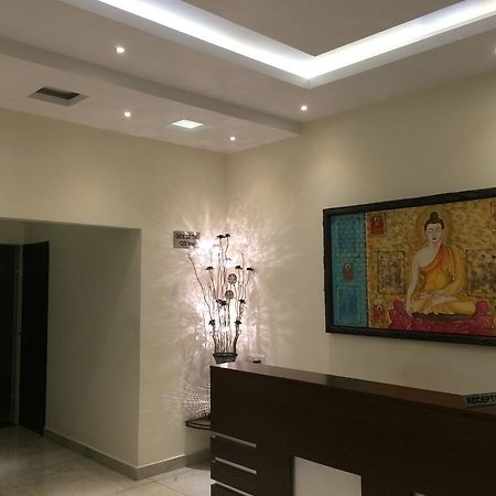 Hotel Surya Haldwāni Exterior foto